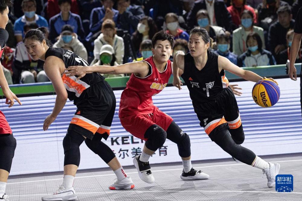  柏林联合历史性闯入德国杯决赛，全城狂欢  